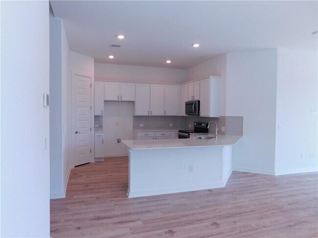 Building Photo - 421 Peace Pipe Way