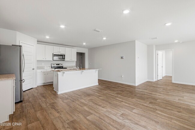 Building Photo - 256 Ryder Ln