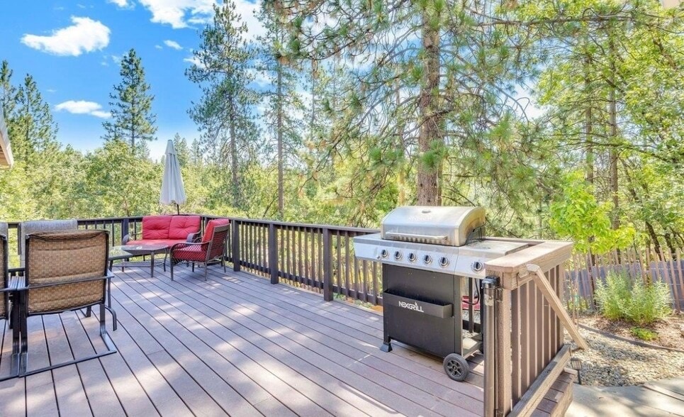 Building Photo - 22689 Cedar Pines Ave