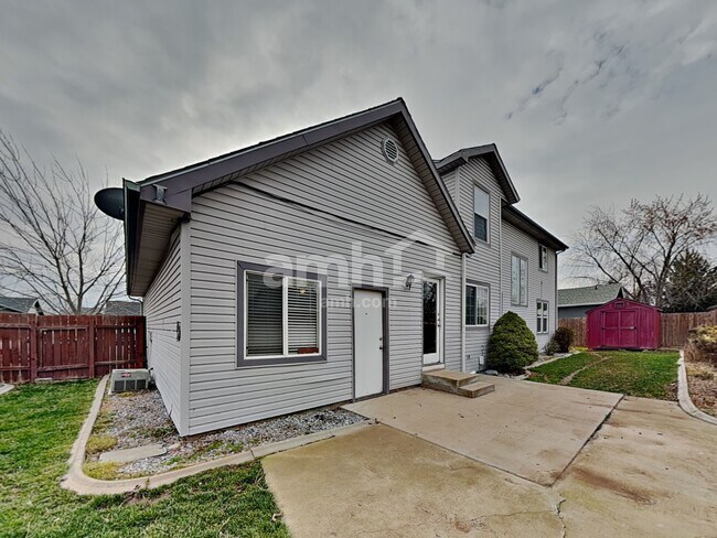Building Photo - 11060 W Halstead Ct