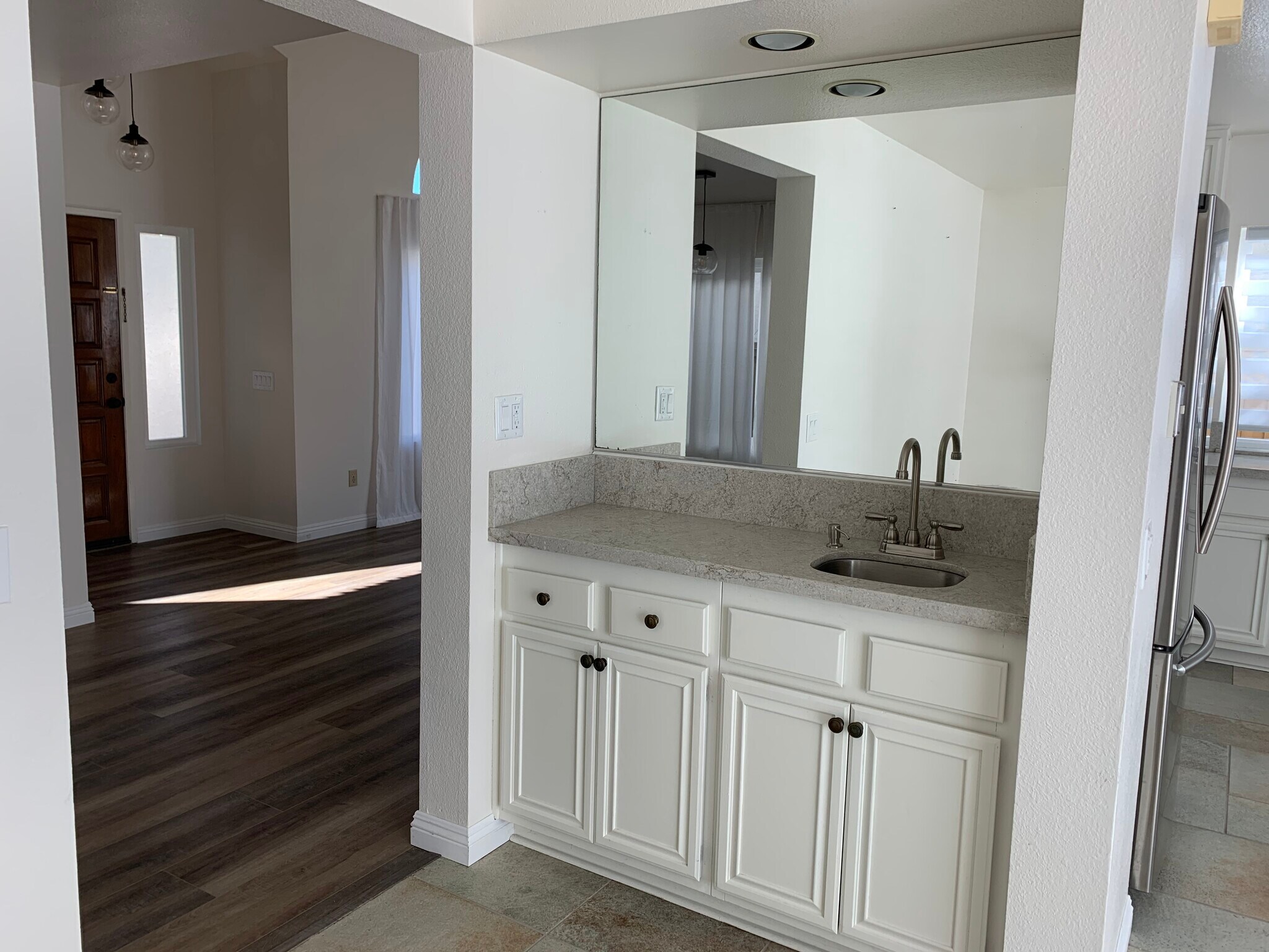 Building Photo - 10734 Chinon Cir