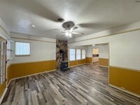 Building Photo - 3205 10th St