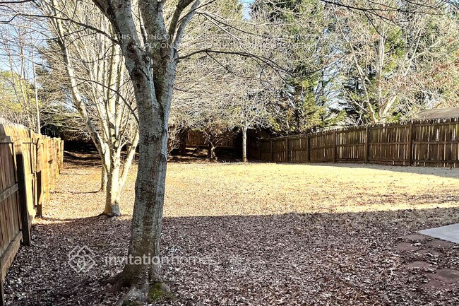 Building Photo - 212 Winterbury Dr