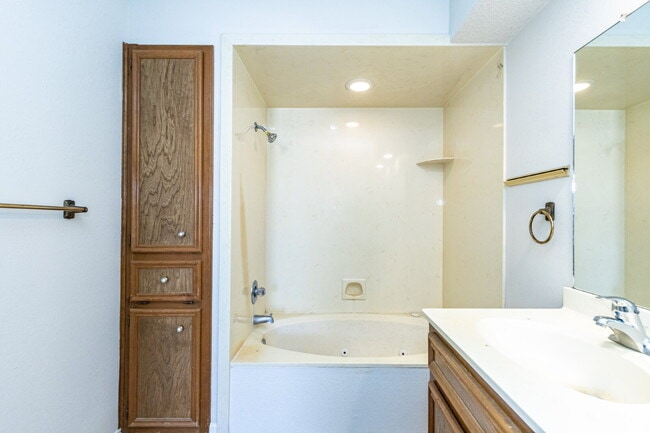 Building Photo - *Two Story Beauty in Preston Smith*