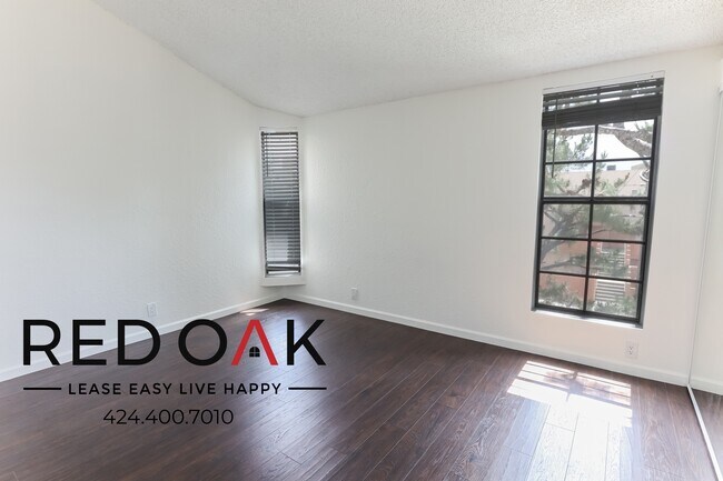 Building Photo - 10304 Tujunga Canyon Blvd