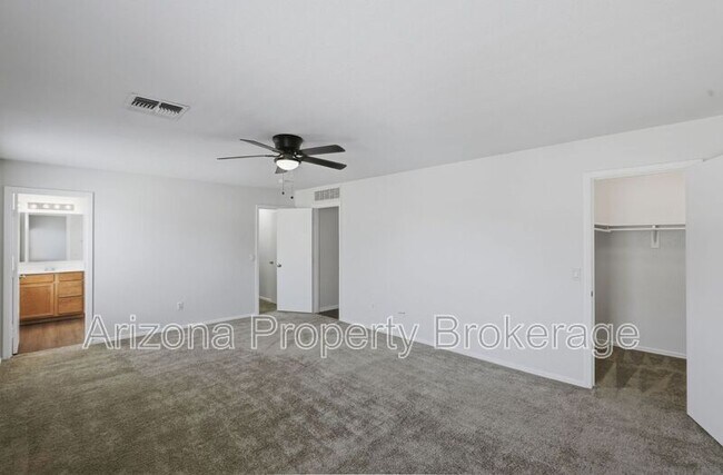 Building Photo - 3332 S Bowman Rd