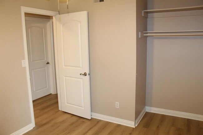 Building Photo - 3Bed/2Bath Upgraded Home off Mira Mesa Blvd~ Lepus