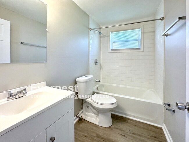 Building Photo - 3037 Blackridge Ave
