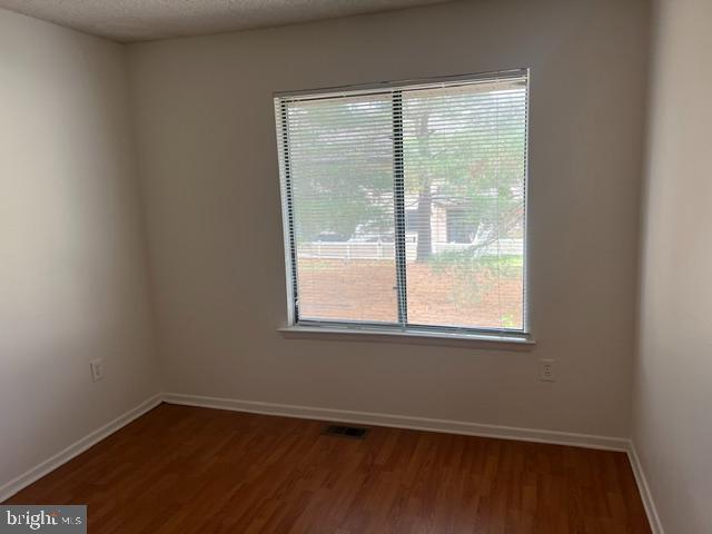 Building Photo - 304 Hampshire Dr
