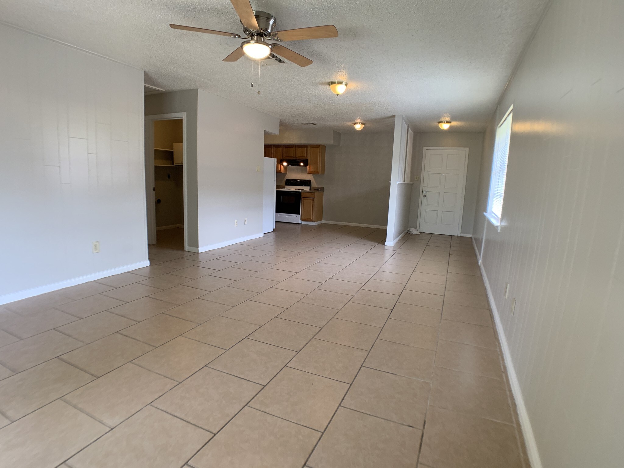 Building Photo - 2658 Tifton Ave
