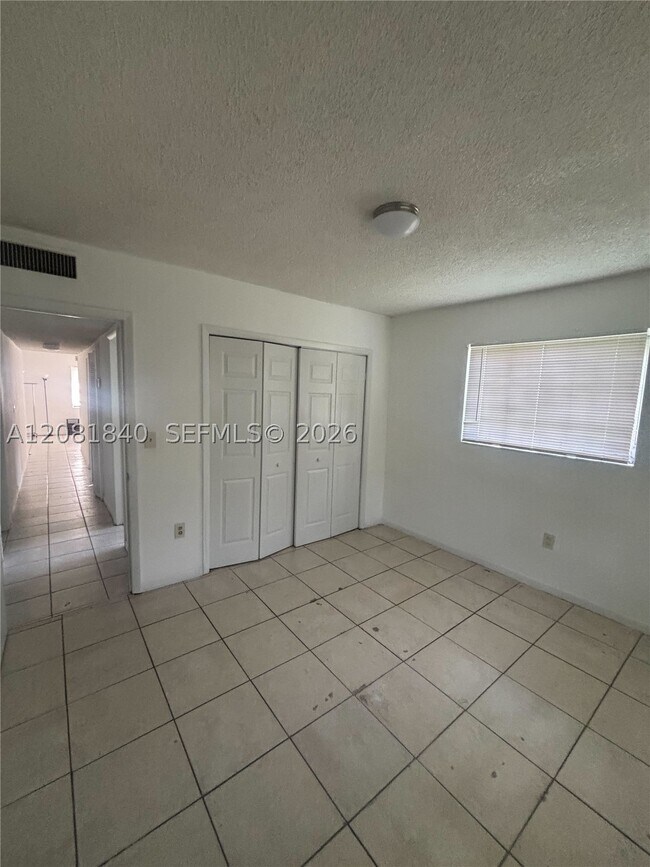 Building Photo - 15813 NW 38th Pl