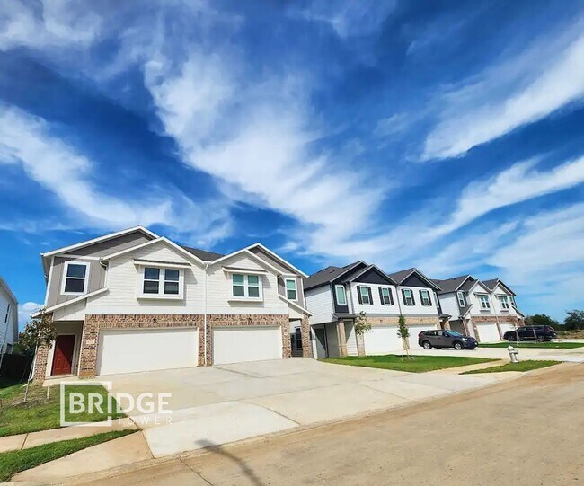 Building Photo - 4217 Tobin Dr