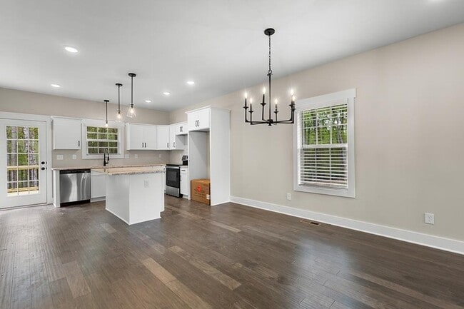 Building Photo - 1173 Black Rock Rd