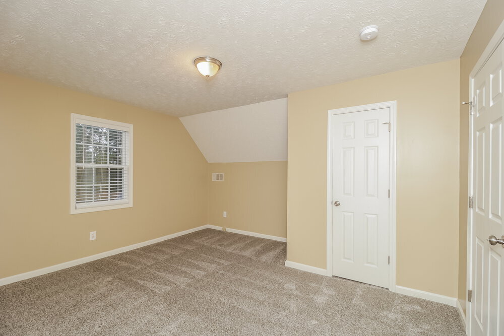Building Photo - 15 Fairview Oak Pl