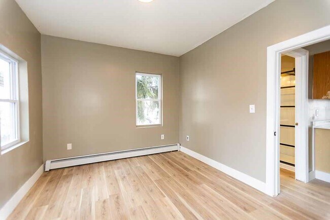 Building Photo - 11 Kelly St