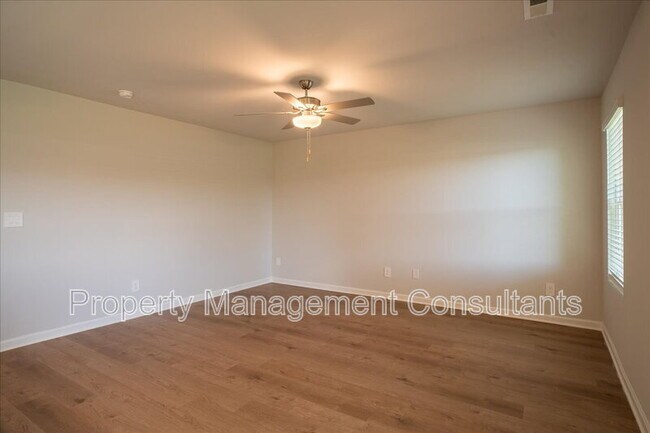 Building Photo - 4151 Hudson Ct SW