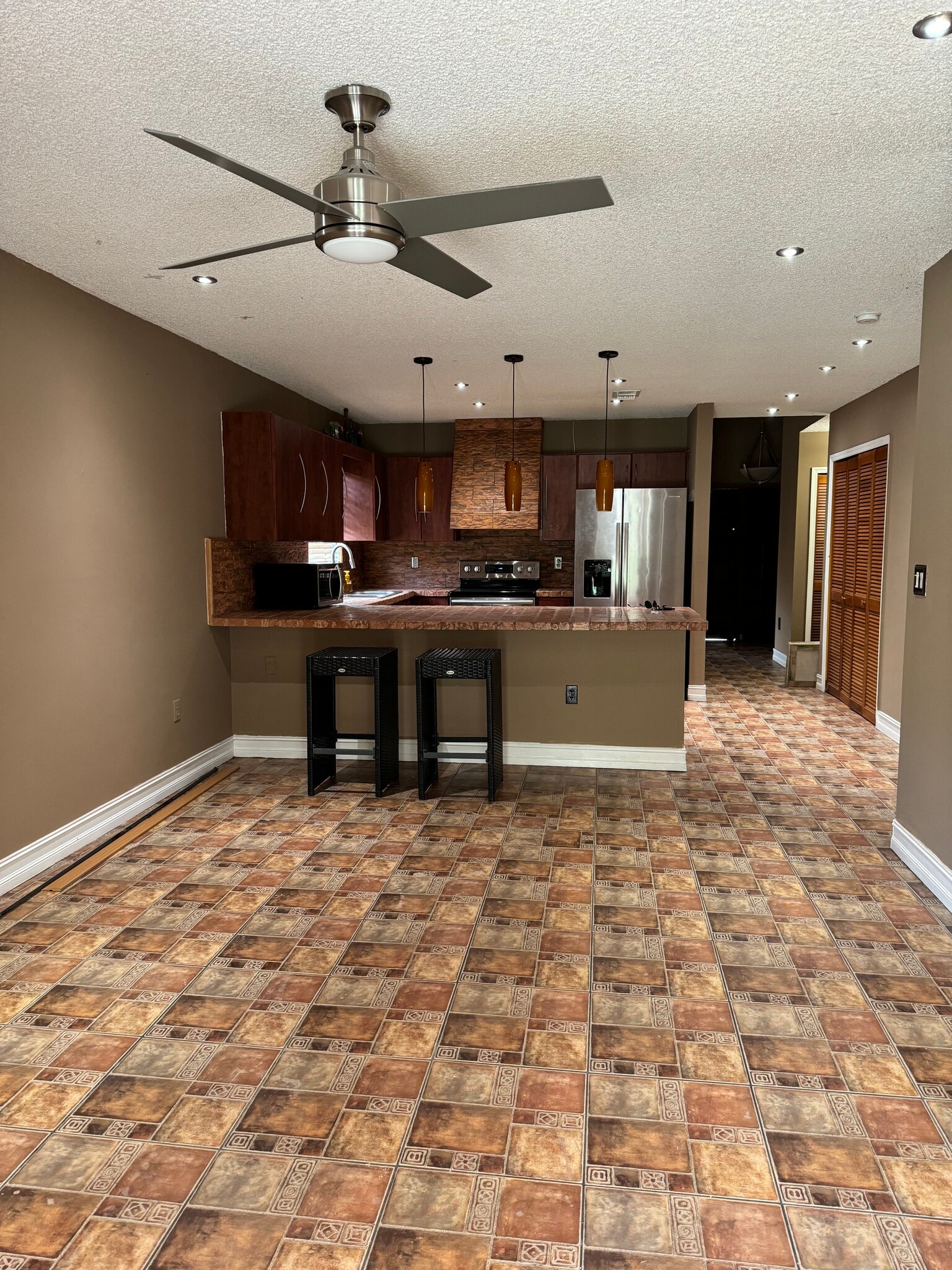 Building Photo - 6936 W 25th Ave