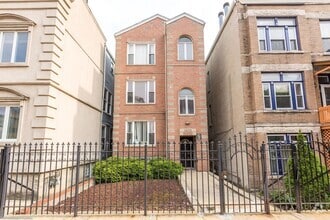 Building Photo - 1433 W Walton St