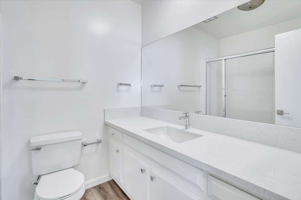 Building Photo - 1023 21st St