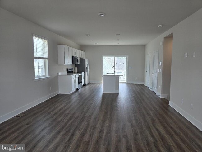 Building Photo - 180 Sioux Lp