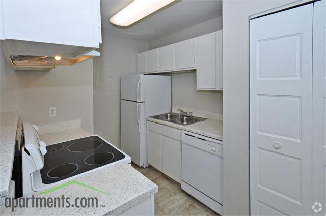 Kitchen - River Place Apartments