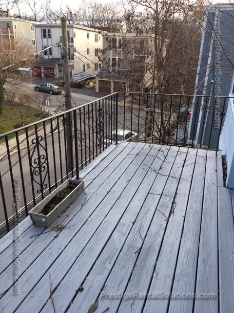 Building Photo - 33 Lourdes Ave