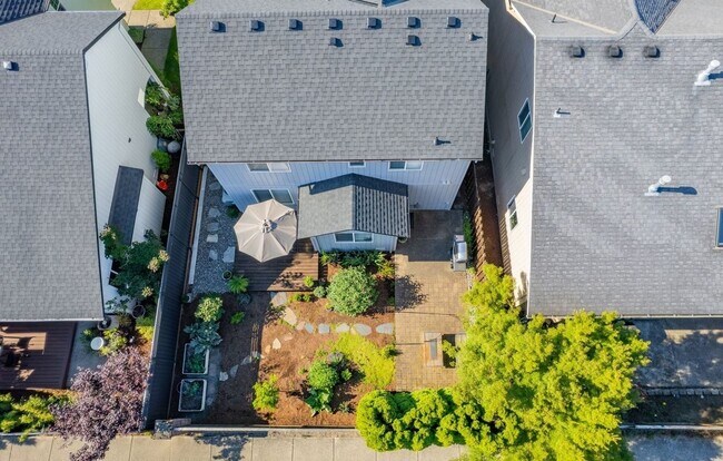Building Photo - 14790 NW Yellowstone Ct