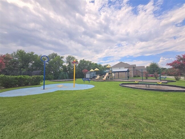 Building Photo - 1423 Stone Bluff Dr
