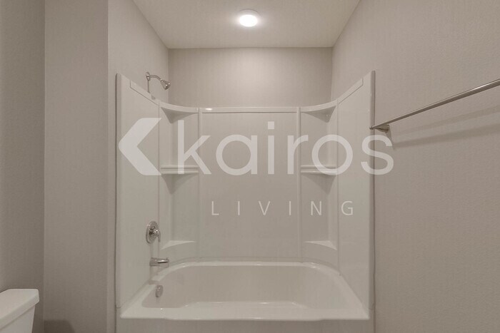 Building Photo - 30098 Fedora Cir