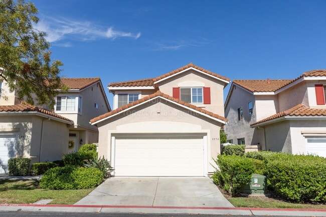 Building Photo - Beautiful home in Sunset Glen with 4 bedrooms 2.5 bath, 1726 Sq Ft available NOW