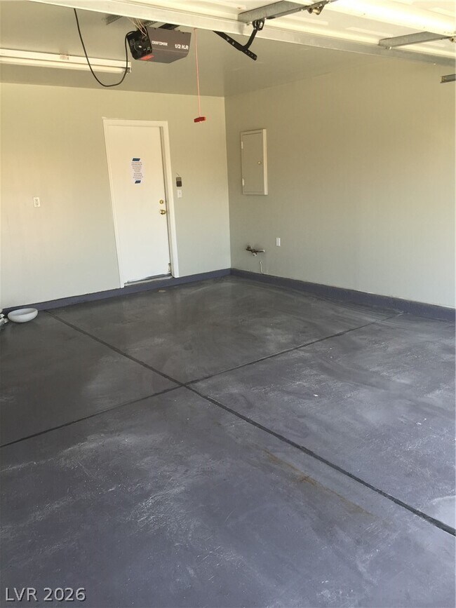 Building Photo - 4371 Mesa Hill Dr