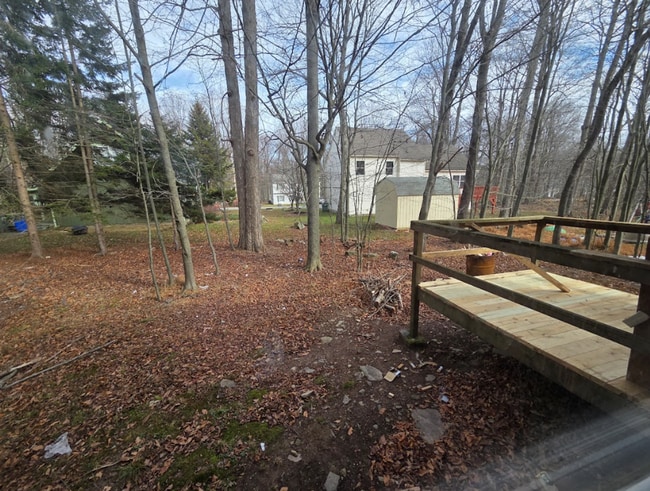 Building Photo - Welcome to this charming 3-bedroom, 2-bathroom home located in the scenic Tobyhanna, PA.