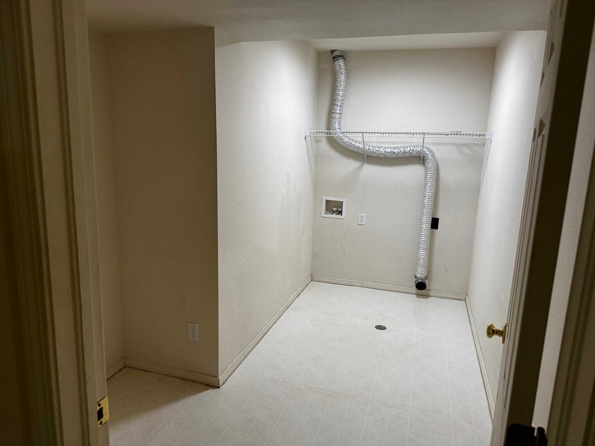 Laundry Room - 4540 Bridle Pass Dr