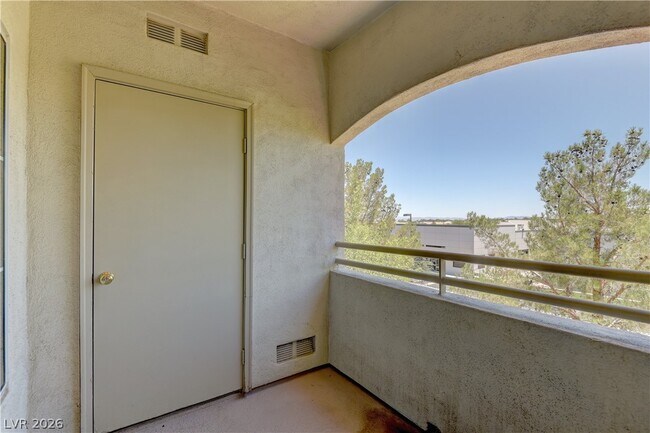 Building Photo - 1310 Red Gable Ln
