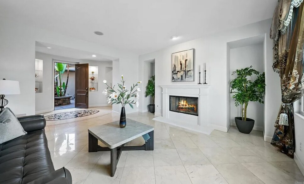 Building Photo - 6839 Helenite Pl