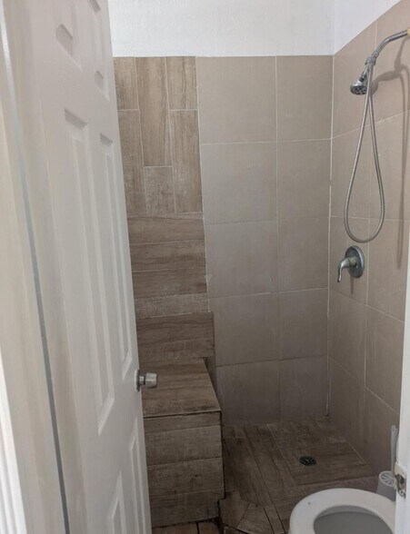 Building Photo - 6232 62nd Ave N