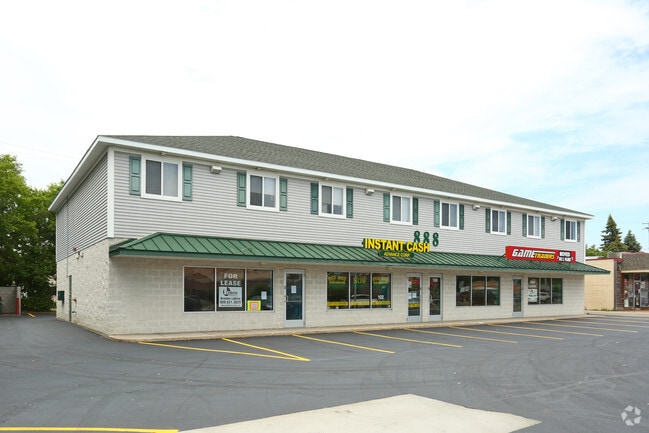 Building Photo - 888 S Mission St