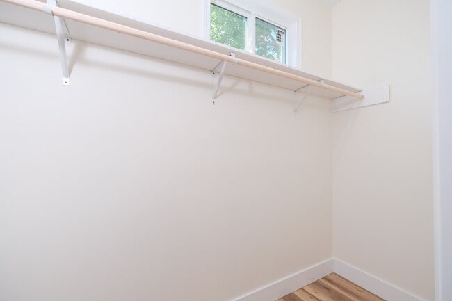 Building Photo - 2915 Sidonia Rd