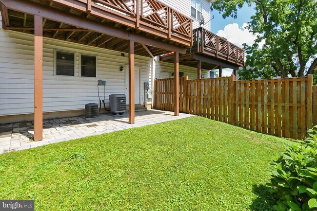 Building Photo - 2022 N Culpeper St