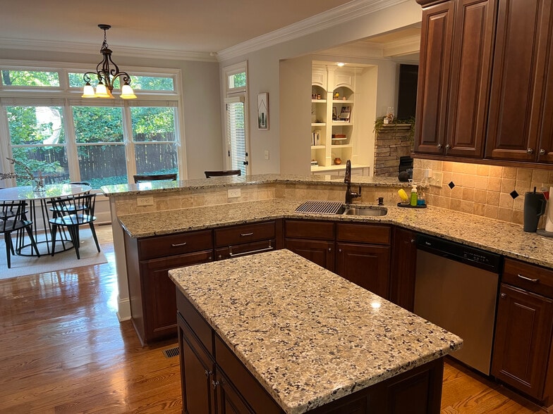 Building Photo - 7955 Magnolia Sq