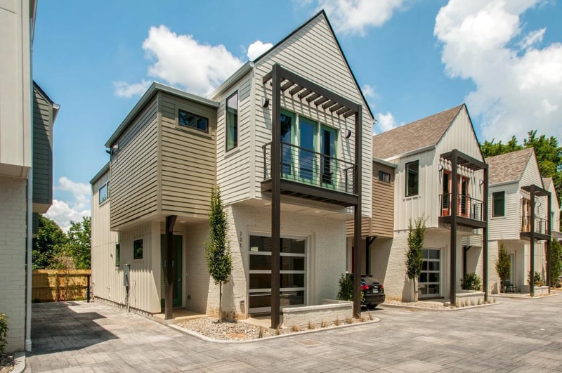 Building Photo - 221 Gentry Ave