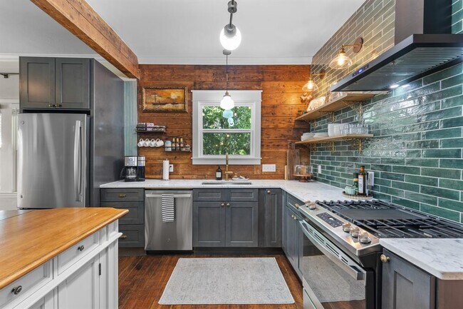 Building Photo - 519 E Ashby Pl