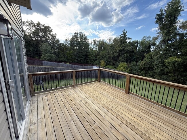 Building Photo - 113 Grassmire Dr