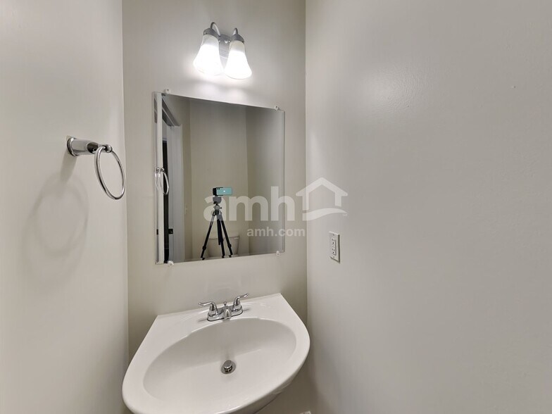 Building Photo - 3035 Evanback Ct