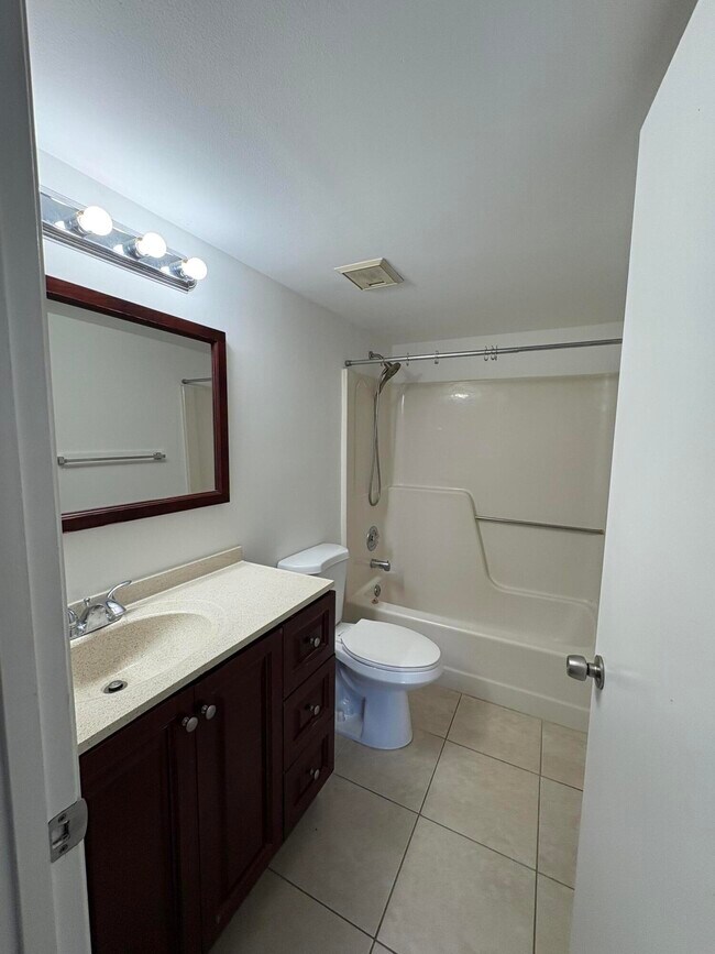 Building Photo - 6552 Arleigh Ct