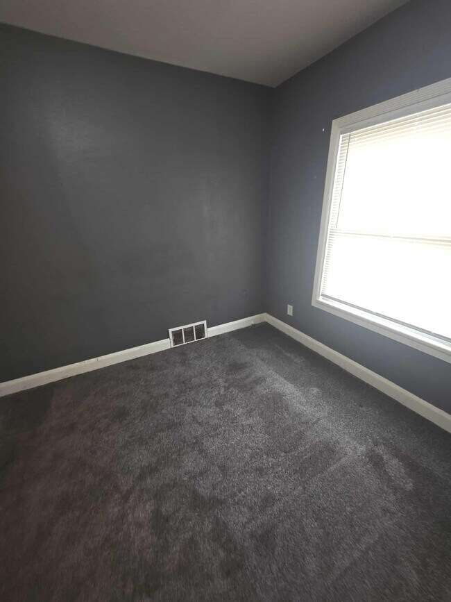 Building Photo - 3917 Homewood Ave