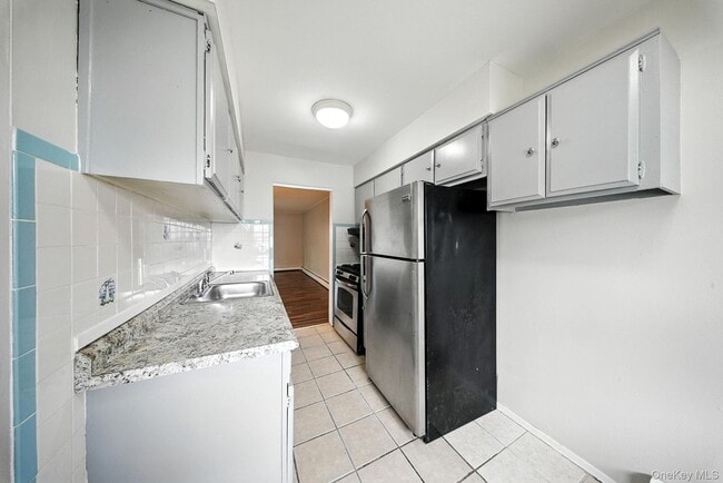 Building Photo - 105 Sheffield Dr