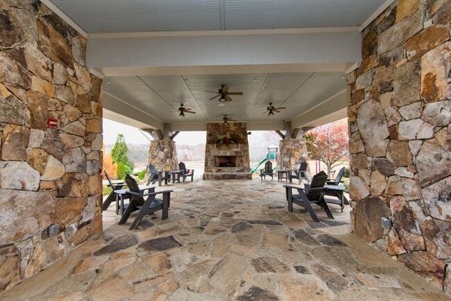Building Photo - 7819 Brass Lantern Dr