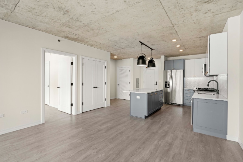 Building Photo - 203 W Huron St