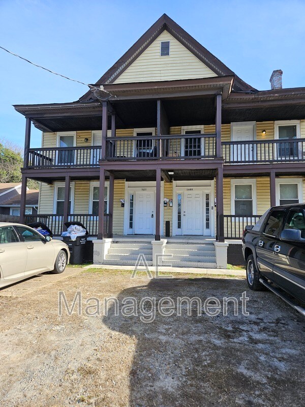 Primary Photo - 1601 Elm Ave